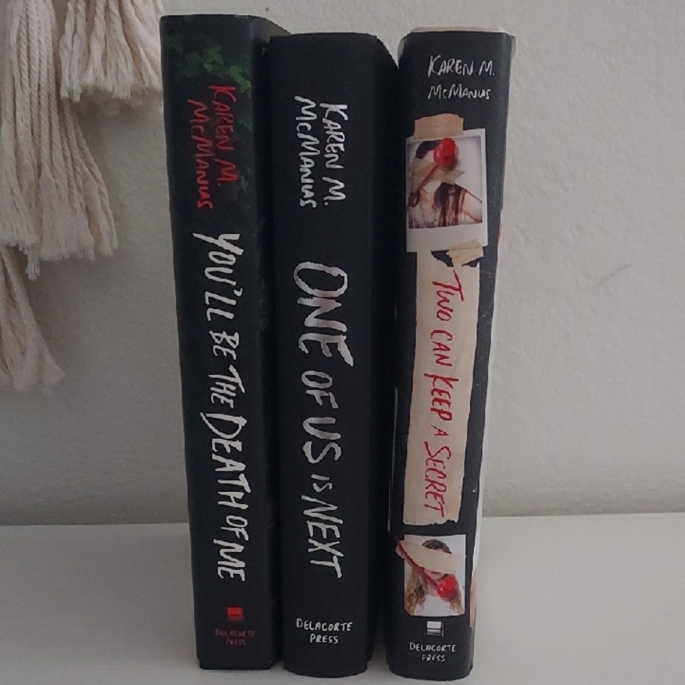 Barnes & Nobles Karen M. McManus Set